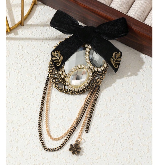 Gold Bronze Tone Vintage Style Rhinestone Statement Brooch - Picture 3 of 5